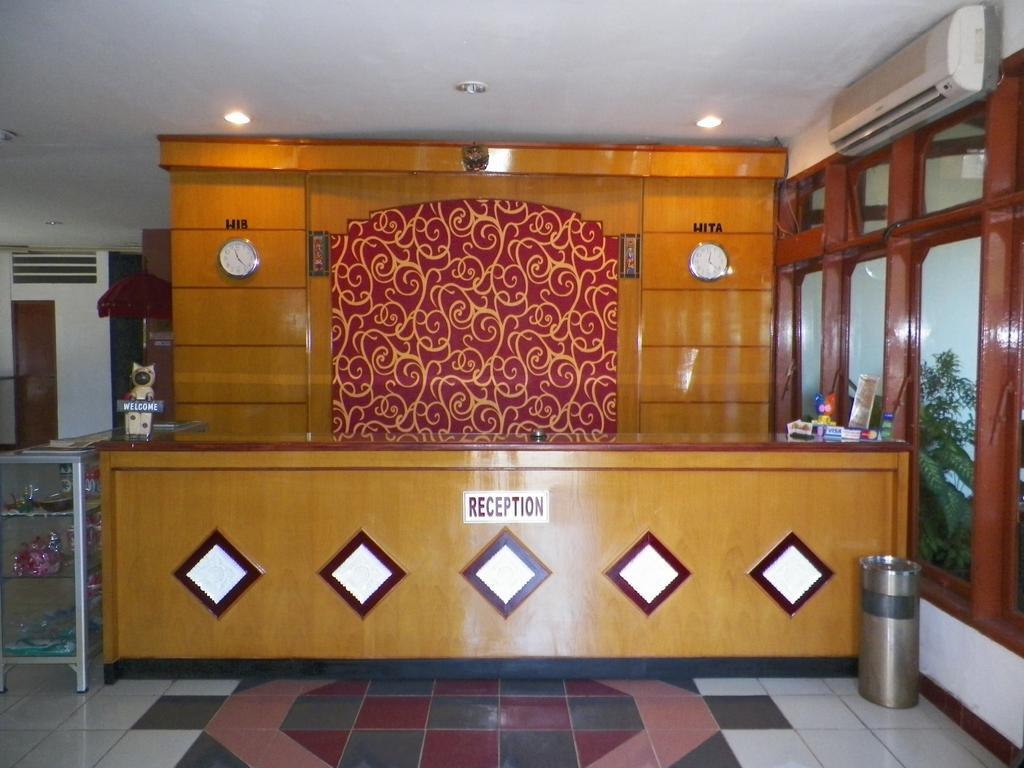 Hotel Bali Makassar Esterno foto